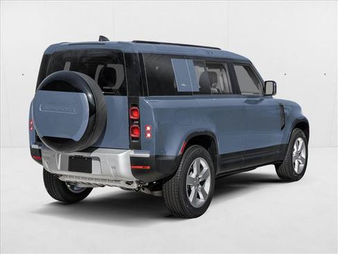 Used 2025 Land Rover Defender 110 S AWD/4WD image 2