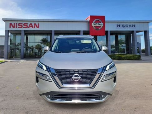 Used 2022 Nissan Rogue Platinum w/ Head-Up Display Package AWD/4WD image 10