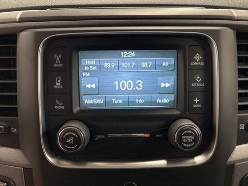 Used 2017 RAM 1500 Express AWD/4WD image 20