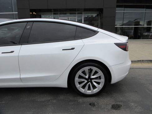 Used 2021 Tesla Model 3 Long Range image 4