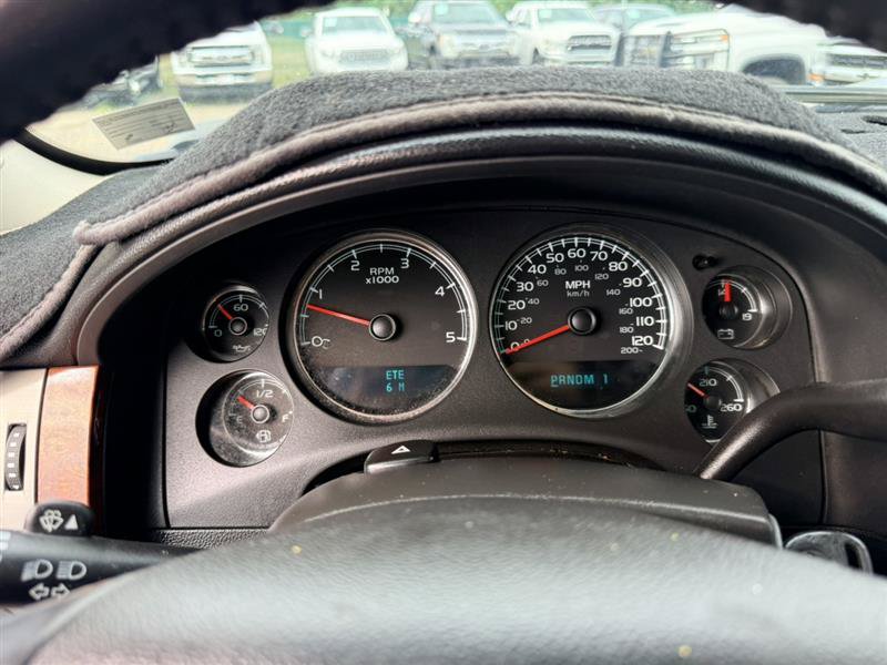 Used 2008 Chevrolet Silverado 3500 LTZ w/ Suspension Package, Off-Road AWD/4WD image 34