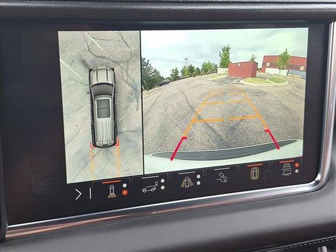 Used 2024 GMC Yukon Denali Ultimate AWD/4WD image 14