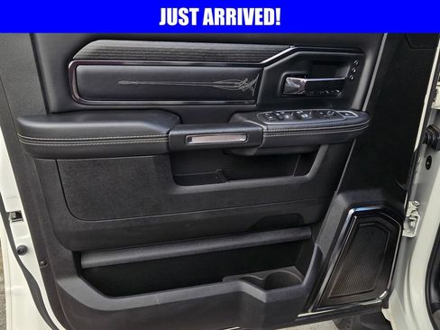 Used 2022 RAM 2500 Limited AWD/4WD image 14