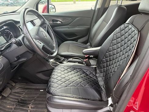 Used 2018 Buick Encore Preferred FWD image 4
