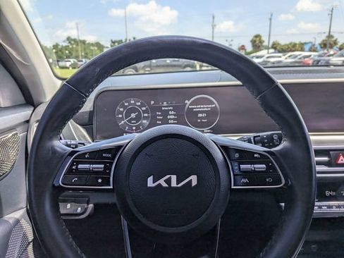 Used 2024 Kia Seltos EX FWD image 21