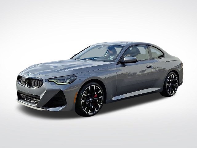 Certified 2025 BMW 230i xDrive Coupe w/ M Sport Package AWD/4WD image 3