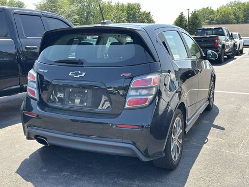 Used 2020 Chevrolet Sonic LT w/ Convenience Package FWD image 3