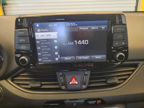 Used 2018 Hyundai Elantra GT w/ Style Package 02 FWD image 25