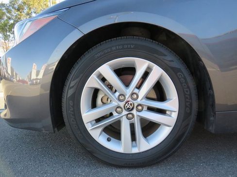 Used 2021 Toyota Corolla SE image 6