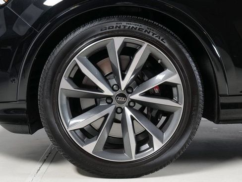 Used 2023 Audi SQ7 Prestige w/ Prestige Package AWD/4WD image 32