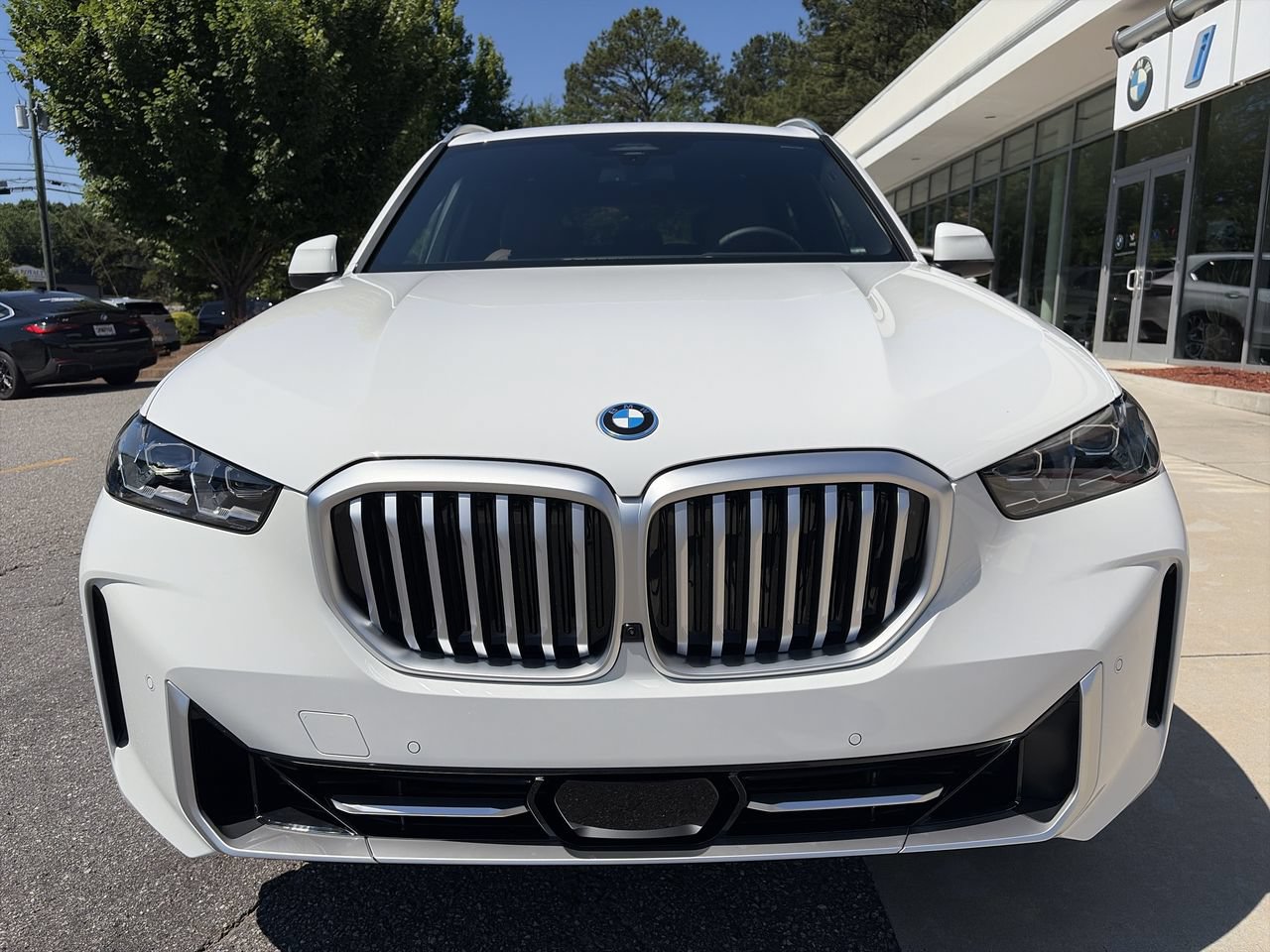 Used 2026 BMW X5 xDrive50e w/ Climate Comfort Package AWD/4WD image 10