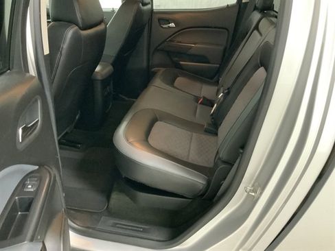 Used 2017 Chevrolet Colorado Z71 AWD/4WD image 18