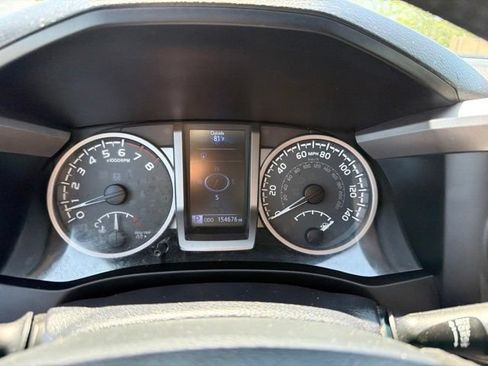 Used 2017 Toyota Tacoma Limited w/ Tow Package AWD/4WD image 12