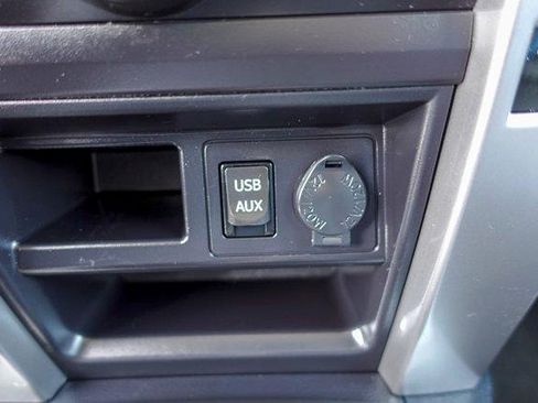 Used 2019 Toyota 4Runner SR5 Premium AWD/4WD image 27