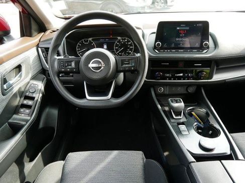 Certified 2023 Nissan Rogue SV AWD/4WD image 9