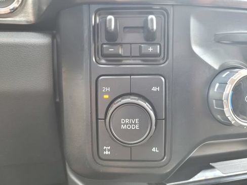 Certified 2023 Ford F250 Lariat w/ Lariat Ultimate Package AWD/4WD image 25