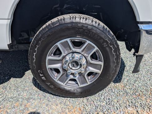 Used 2025 Ford F350 XLT AWD/4WD image 9