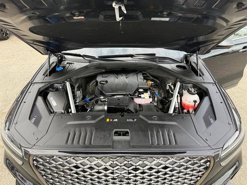 Used 2024 Genesis GV70 2.5T w/ Sport Prestige Package image 18