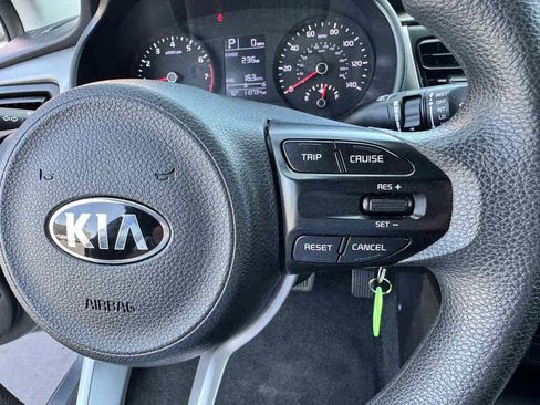 Used 2019 Kia Rio S FWD image 39