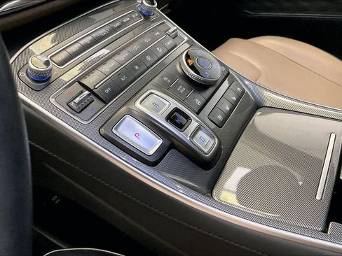 Certified 2023 Hyundai Santa Fe Limited image 16