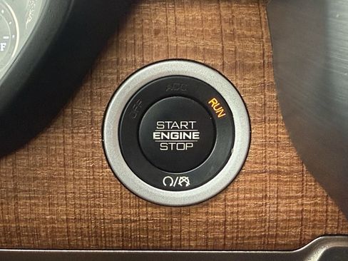 Used 2022 RAM 1500 Limited image 24