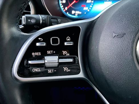 Used 2020 Mercedes-Benz GLC 300 GLC 300 image 22