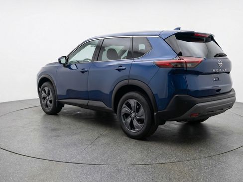 Used 2025 Nissan Rogue SV image 6