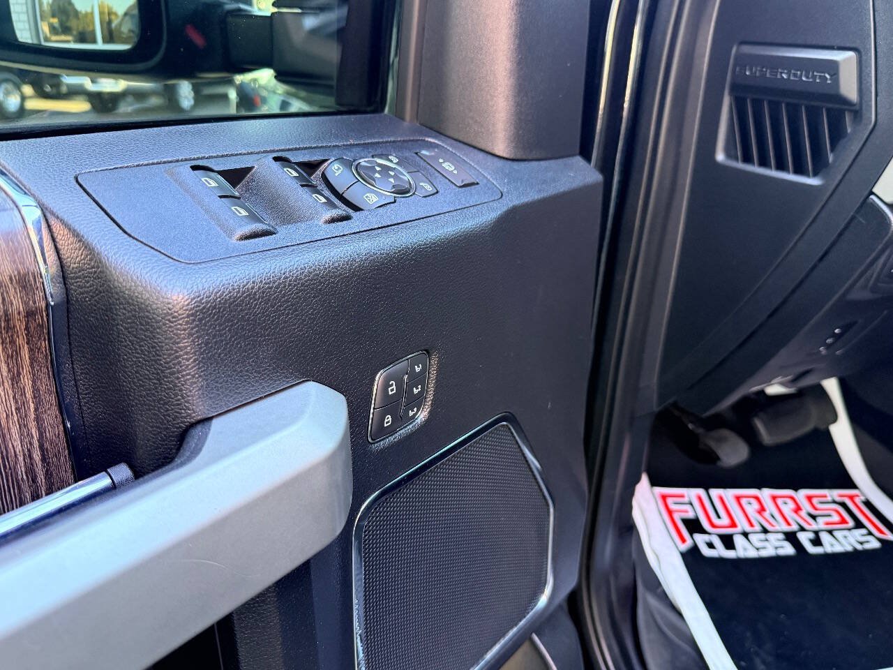 Used 2020 Ford F250 Lariat w/ Lariat Value Package AWD/4WD image 20