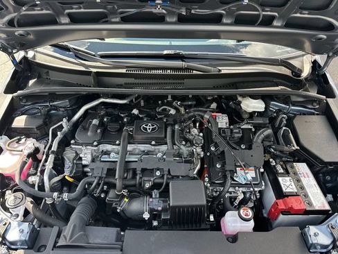 Used 2025 Toyota Corolla LE FWD image 27