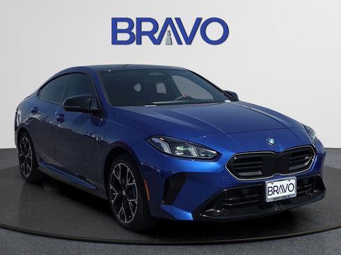 Used 2026 BMW M235i xDrive w/ Technology Package AWD/4WD image 6