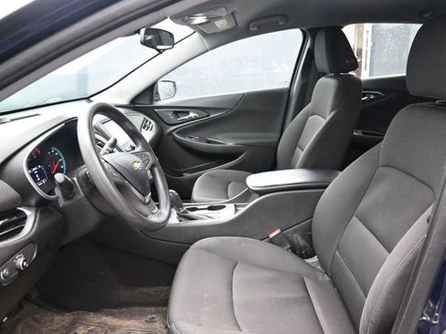 Used 2018 Chevrolet Malibu LS image 14