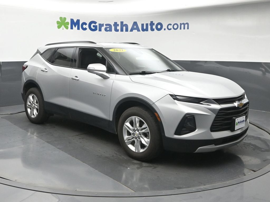 Used 2021 Chevrolet Blazer LT AWD/4WD image 2