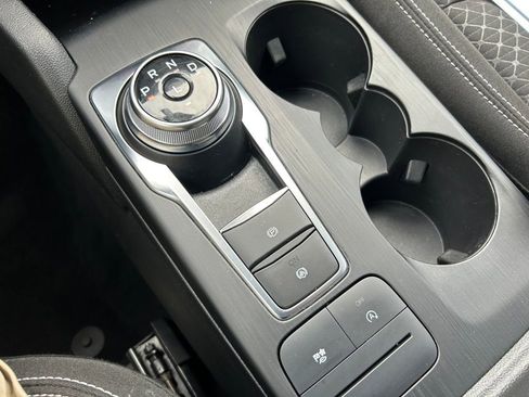 Used 2023 Ford Escape Active image 19