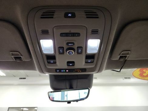 Used 2023 Cadillac Escalade Premium Luxury Platinum AWD/4WD image 18