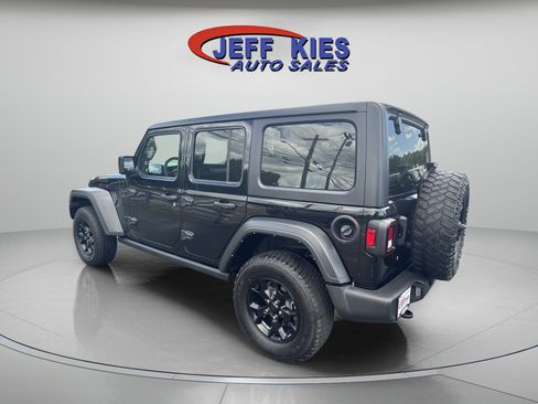 Used 2021 Jeep Wrangler Unlimited Sport AWD/4WD image 7