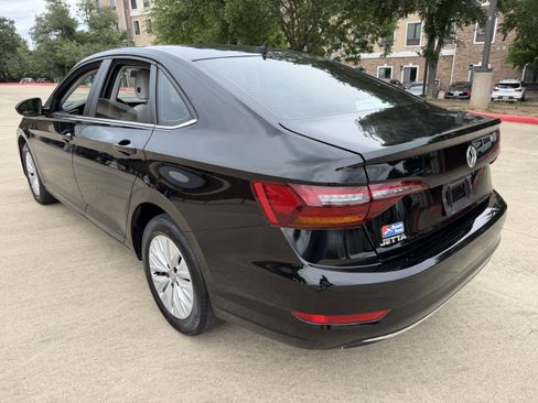 Used 2019 Volkswagen Jetta S w/ Driver Assistance Package FWD image 5