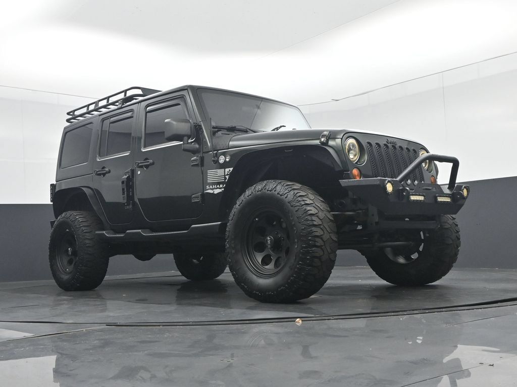 Used 2012 Jeep Wrangler Unlimited Sahara AWD/4WD image 37