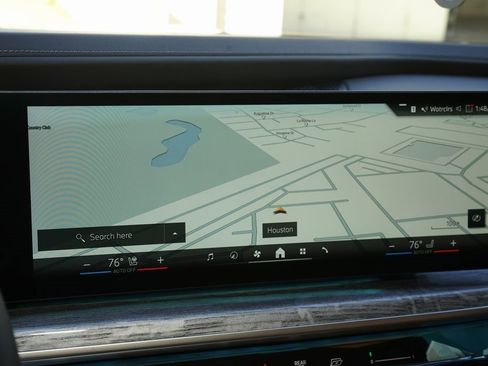 Used 2024 BMW 740i xDrive 740i xDrive w/ Premium Package 2 image 10