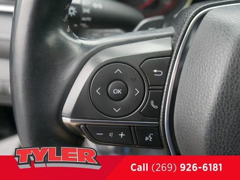 Used 2020 Toyota Camry XSE FWD image 25