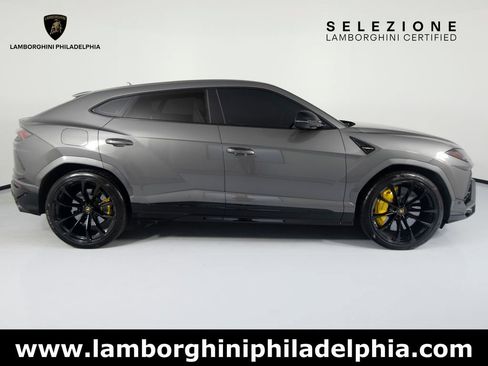 Used 2022 Lamborghini Urus AWD/4WD image 4