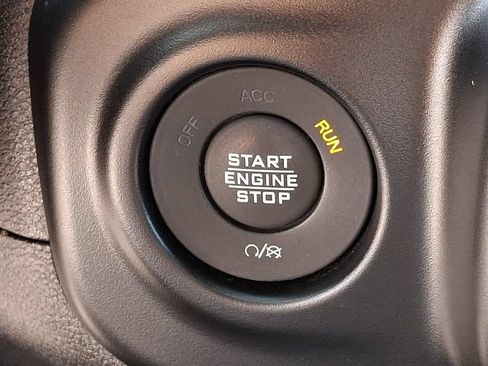 Used 2023 Jeep Wrangler Unlimited Sahara w/ Cold Weather Group AWD/4WD image 24