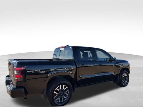 Certified 2024 Nissan Frontier SL image 4