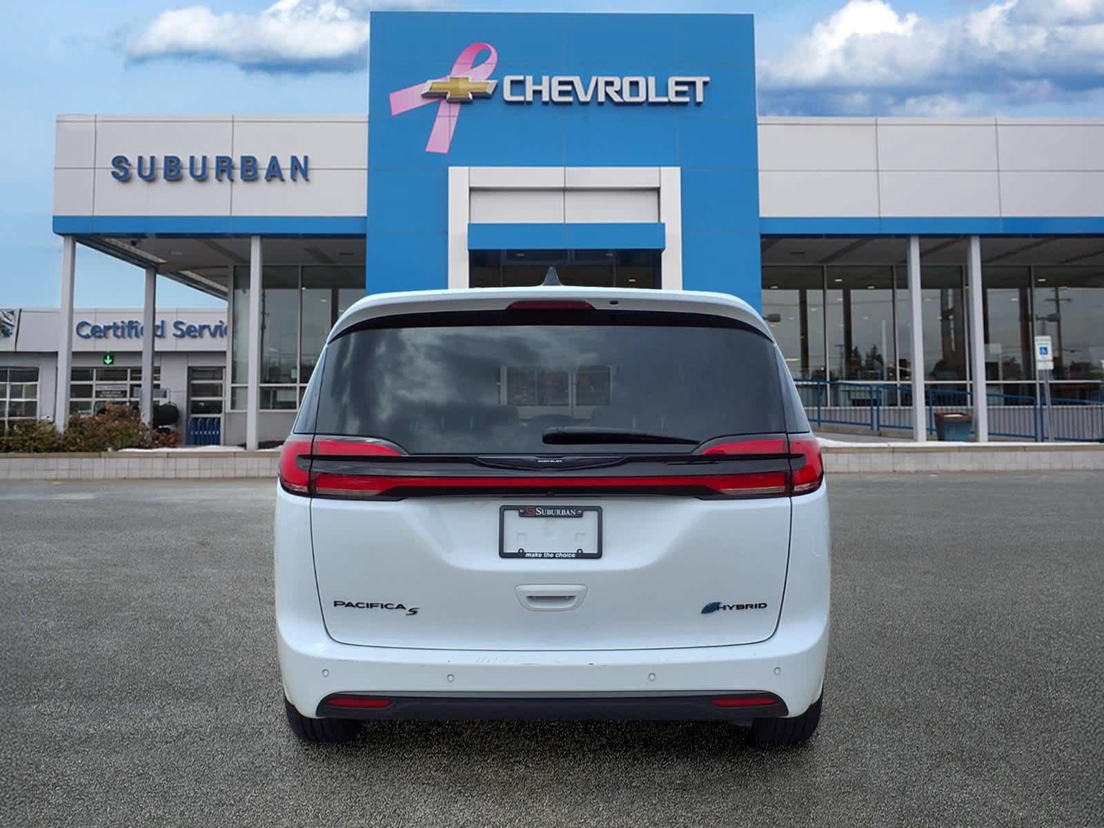 Used 2024 Chrysler Pacifica Limited FWD image 6