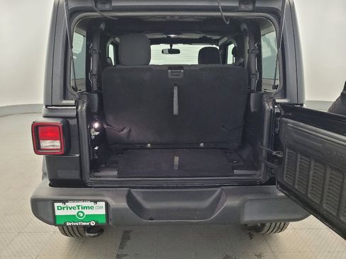 Used 2018 Jeep Wrangler Sport image 29
