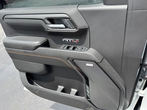 Used 2022 GMC Sierra 1500 AT4 w/ AT4 Premium Package image 20