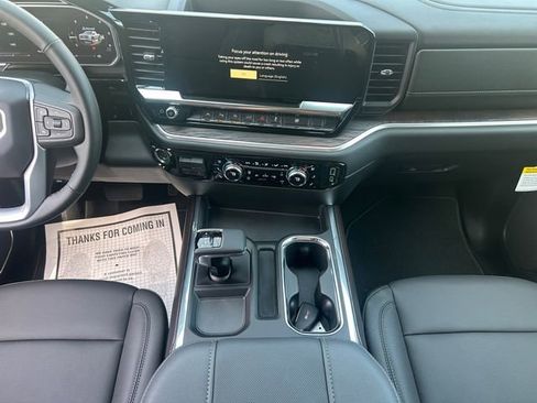 New 2026 GMC Sierra 1500 SLT w/ SLT Premium Package AWD/4WD image 11