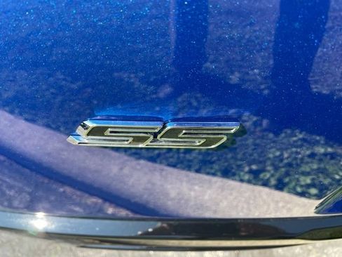 Used 2017 Chevrolet Camaro SS RWD image 5