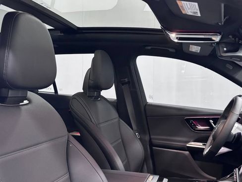 Certified 2025 Mercedes-Benz GLC 300 4MATIC image 19