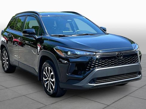 Used 2026 Toyota Corolla Cross SE image 3