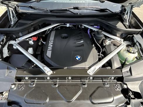 Used 2027 BMW X7 xDrive40i w/ M Sport Package AWD/4WD image 18